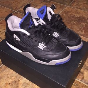 Jordan 4
